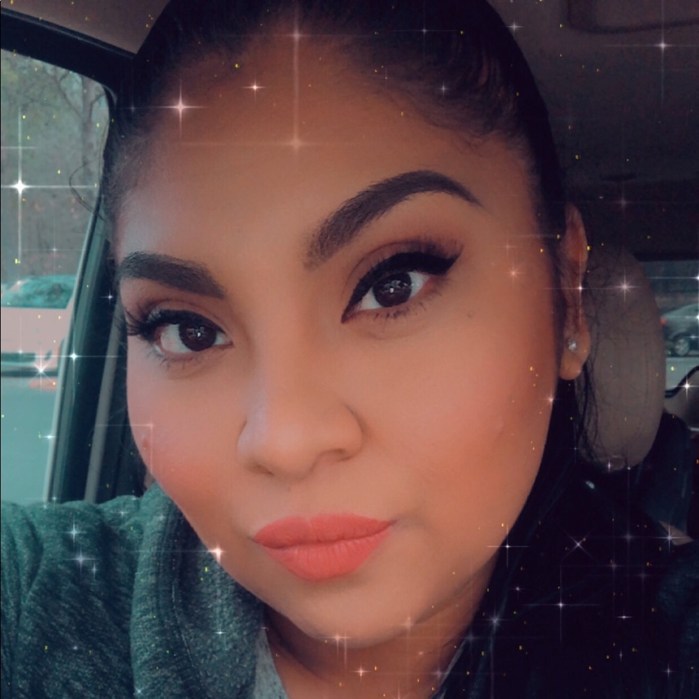 Meet your Posher, Diana